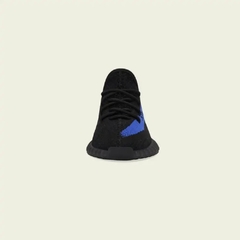 Adidas Yeezy Boost 350 V2 Dazzling Blue na internet