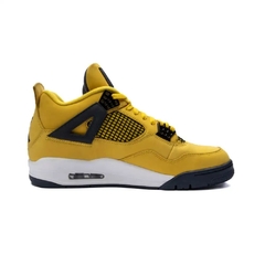 Nike Air Jordan 4 "Retro Lightning" na internet