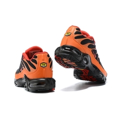 Nike Air Max Plus TN SE "Volcano" na internet