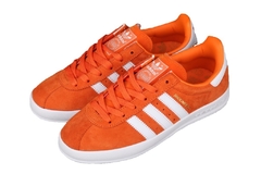 Adidas Broomfield "Orange" na internet