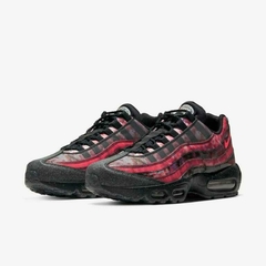 Nike Air Max 95 "Cherry Blossom" na internet