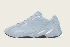 Adidas Yeezy 700 V2 "Hospital Blue" na internet