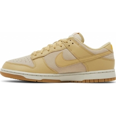 Nike Dunk Low "Khaki Gum"