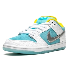 Nike Dunk Low x FTC "Lagoon Pulse" - Hermez