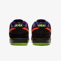 Nike Dunk Low "Night of Mischief Halloween" - Hermez