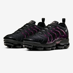 Nike Vapormax Plus TN "Black Noble Red" na internet