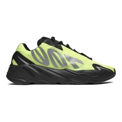 Adidas Yeezy 700 MNVN "Phosphor" - comprar online