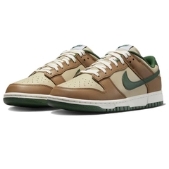 Nike Dunk Low "Rattan Canyon Green" na internet