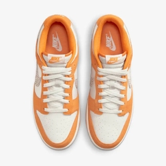 Nike Dunk Low Safari Swoosh Kumquat - comprar online