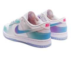 Nike Dunk Low "Unlock Your Space" na internet