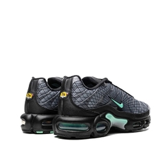 Nike Air Max Plus TN "Spirograph" - Hermez