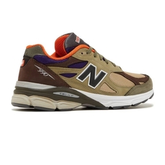 New Balance 990 x Teddy Santis "Tan Orange" na internet