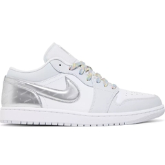 Nike Air Jordan 1 Low SE "Tear-Away" na internet