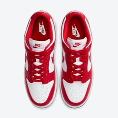 Nike Dunk Low "University Red" na internet