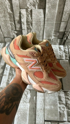 Tênis New Balance 9060 Feminino Salmão - comprar online