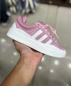 Tênis Adidas Campus x Bad Bunny Rosa Branco na internet