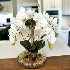 Arranjo de Flores Artificiais Orquídea com 45cm de Altura e 30cm de Largura: Beleza Duradoura para Sua Decoração.