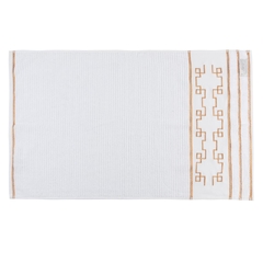 Jogo de toalhas Liz bordadas em branco: macias, felpudas e 100% algodão. Ideal para trazer elegância e conforto ao seu banheiro.