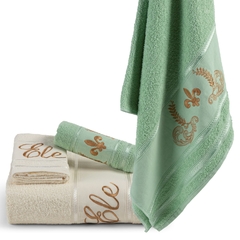 Toalhas Luisa 4 Peças: Macias e luxuosas, com bordados delicados. A combinação de cores creme e bambu cria um visual elegante. 100% algodão para conforto máximo.