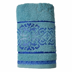 Experimente a suavidade e o estilo da Toalha de Rosto Sophia Avulsa em cor azul turquesa. Feita com 100% algodão, essa toalha proporciona um toque macio e absorção eficiente. Adicione um toque de frescor e elegância ao seu banheiro com essa toalha.