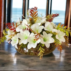 Arranjo de Flores Lírios artificiais no Vaso de vidro na internet
