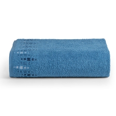 A Toalha de Banho World Amaya em cor azul bic traz um toque de estilo e elegância ao seu banheiro. Feita com 100% algodão, proporciona maciez e absorção excepcionais. Aproveite momentos de conforto e bem-estar com essa toalha.