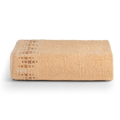 A Toalha de Banho World Amaya em cor pêssego é a escolha perfeita para adicionar delicadeza e sofisticação ao seu banheiro. Feita com 100% algodão, oferece suavidade e absorção excepcionais.