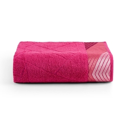 Desfrute do conforto e da maciez da Toalha de Banho Imagine em grená. Feita com 100% algodão, essa toalha felpuda proporciona uma experiência luxuosa após o banho. Sinta-se envolvido por sua alta qualidade e absorção.