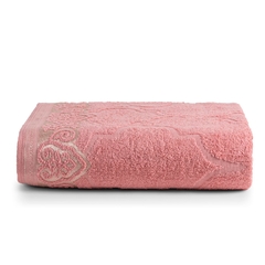 A Toalha de Banho Marrocos em cor rosa chiclete é sinônimo de conforto e estilo. Feita com algodão 100% macio e felpudo, proporciona uma experiência de banho aconchegante. Sua cor suave traz um toque de delicadeza ao ambiente.