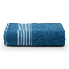 
Toalha de Banho Marcella macia e felpuda, confeccionada em 100% algodão para um toque suave na pele. Disponível na elegante cor azul, essa toalha oferece conforto e absorção superior. Aproveite o momento do banho com essa toalha de alta qualidade.