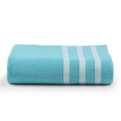 A toalha de banho Nathaly em ciano é sinônimo de maciez e conforto. Com sua textura felpuda e fabricada em 100% algodão, essa toalha avulsa proporciona uma experiência de banho única.