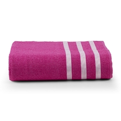 A toalha de banho Nathaly em cor magenta é a escolha perfeita para adicionar um toque vibrante e elegante ao seu banheiro. Com sua textura macia e felpuda, proporciona conforto e suavidade ao sair do banho.
