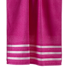 A toalha de banho Nathaly em cor magenta traz um toque vibrante e moderno para o seu banheiro. Com sua maciez e felpudez incomparáveis, proporciona uma experiência de conforto e aconchego após o banho.