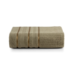 Toalha de banho Bellagio em algodão macio e felpudo, na cor herbal. Proporciona um toque suave e aconchegante ao seu banheiro. Ideal para complementar sua rotina de cuidados pessoais com estilo e conforto.
