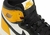 Air Jordan 1 Retro High OG 'Yellow Toe' na internet