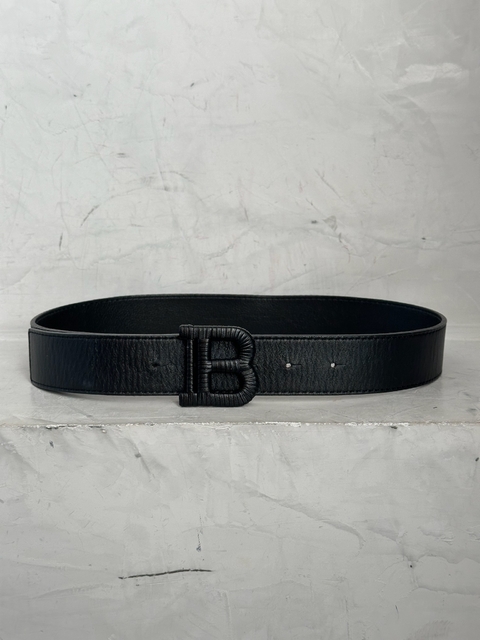 CINTO GUCCI LEATHER HEART CREST BUCKLE BELT PRETO ORIGINAL – Gringa