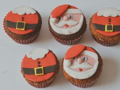 Cupcakes Santa Claus