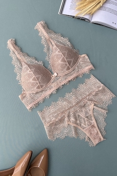 CONJ LETICIA SUTIÃ BRALETTE E CALCINHA FIO DE RENDA na internet