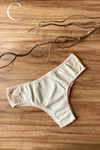 REF 332 CALCINHA TANGA EM COTTON COM DETALHES EM RENDA NA LATERAL