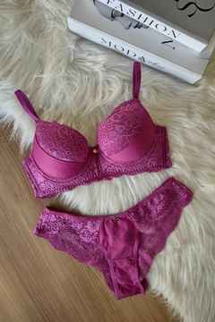 REF 5463 CONJ COM BASE DE ESPUMA E DETALHE DE TULE RENDADO CALCINHA FIO