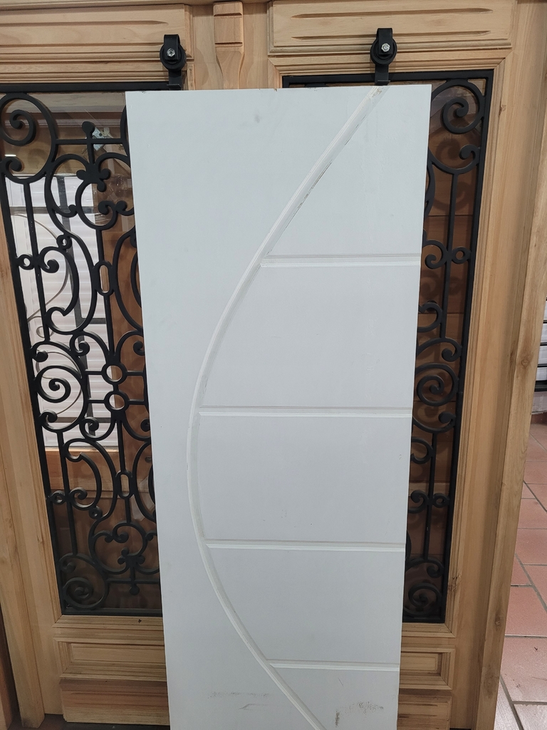 Puerta Granero MADISON en MDF para pintar 70/80/90 x 2,00 con buñas herraje  Oculto