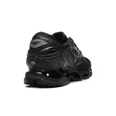 Mizuno Prophecy 8 “Preto” na internet