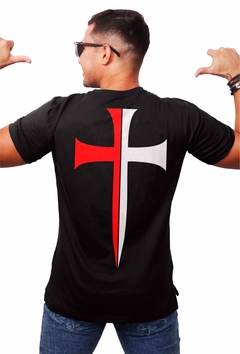 Camisa Preta Estampa Cruz Templária - comprar online