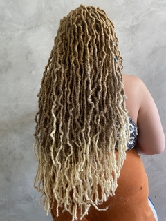 beauty dread locs