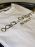 Camiseta Dolce & Gabbana | Off White com letra dourada - comprar online