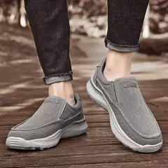 Sapatos de lona de couro macio para homens, mocassins masculinos leves casuais,