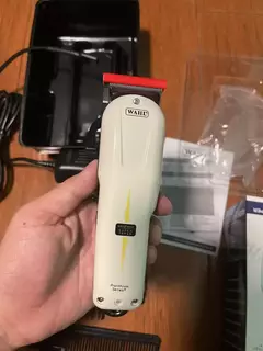 Imagem do Profissional Wahl Hair Clipper com Base de Carregamento para Barbeiros, Série 5