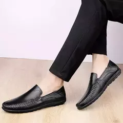 CLOHOO-Sapatos masculinos de couro genuíno, deslizamento casual no mocassim, co - loja online