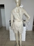 Macaquinho Renda Off White Modelo Exclusivo com cinto Avizo Wear Pronta Entrega - Veste 38/40 - comprar online