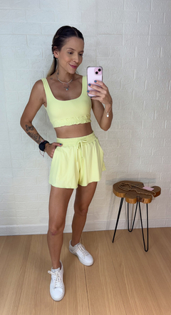 Conjunto Short Comfort Amarelo Manteiga